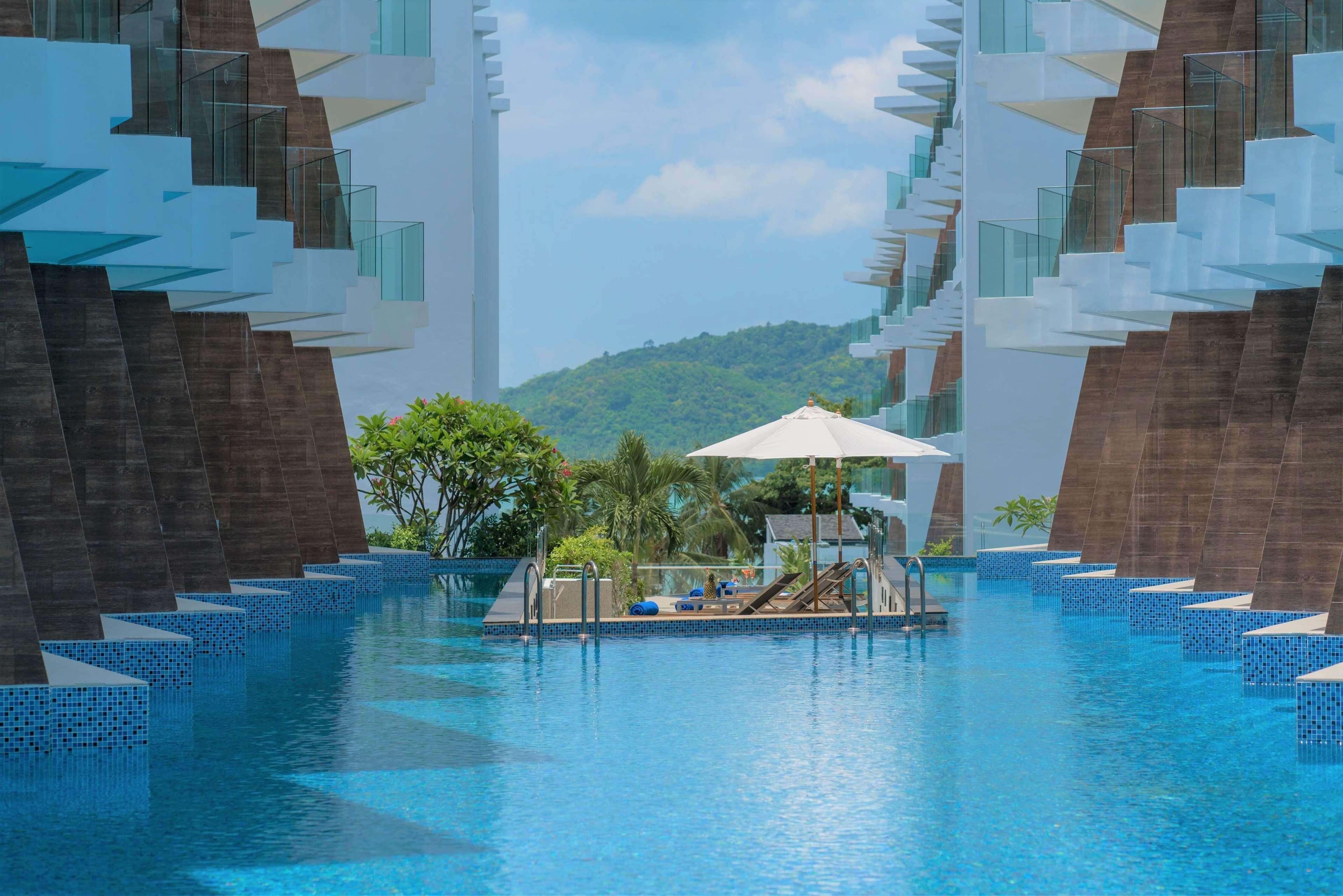 The Beachfront Hotel Phuket Rawai Eksteriør bilde