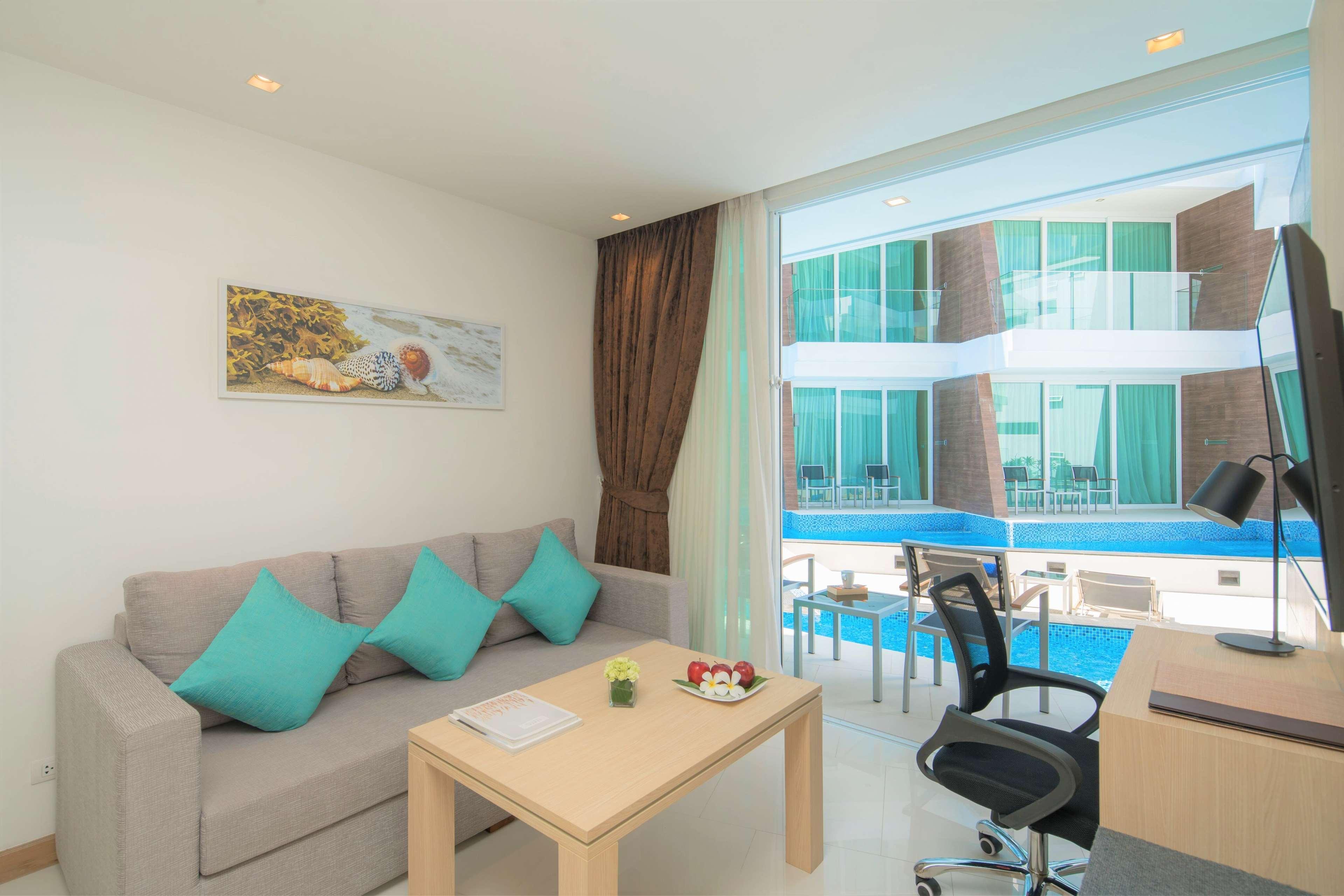 The Beachfront Hotel Phuket Rawai Eksteriør bilde