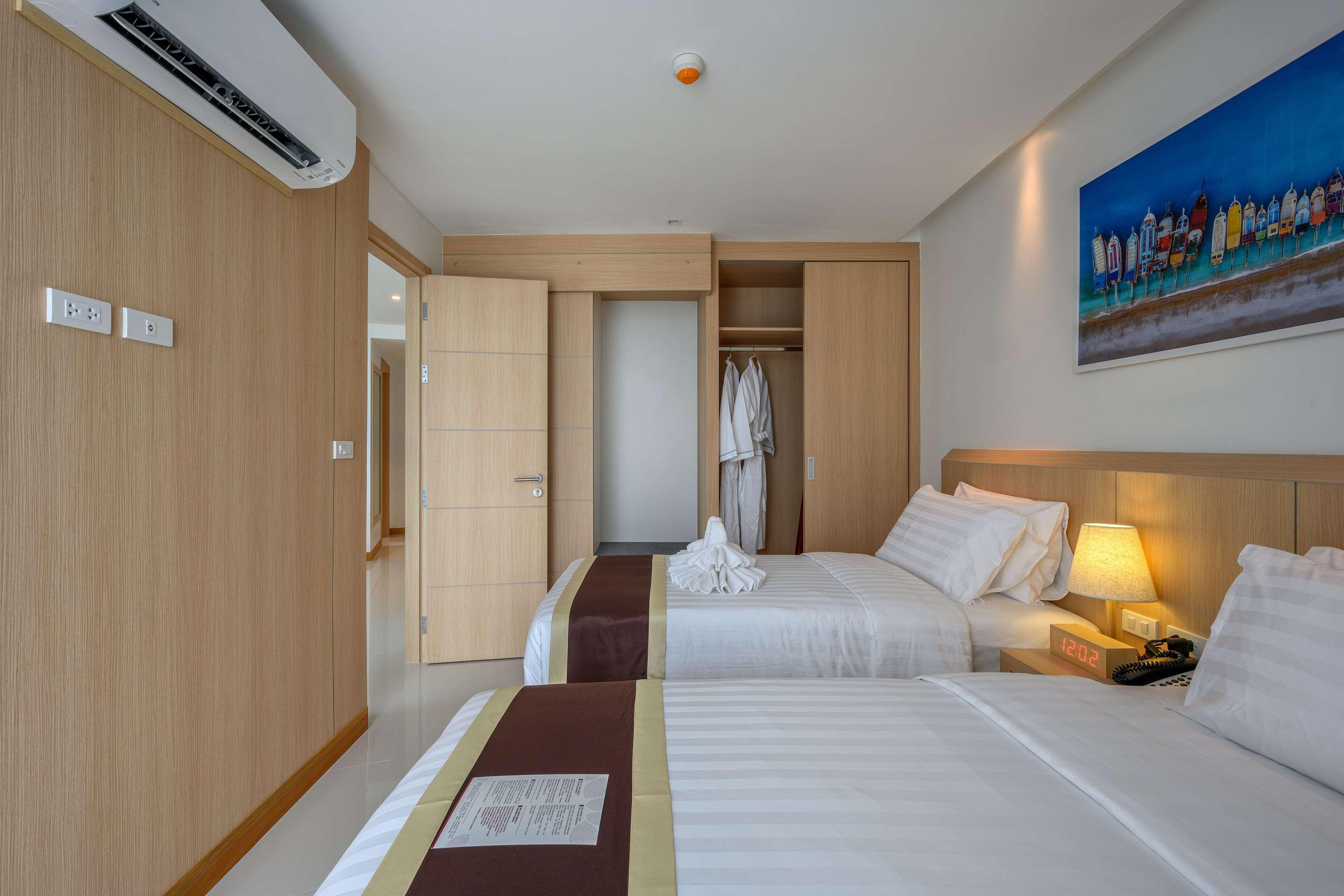 The Beachfront Hotel Phuket Rawai Eksteriør bilde