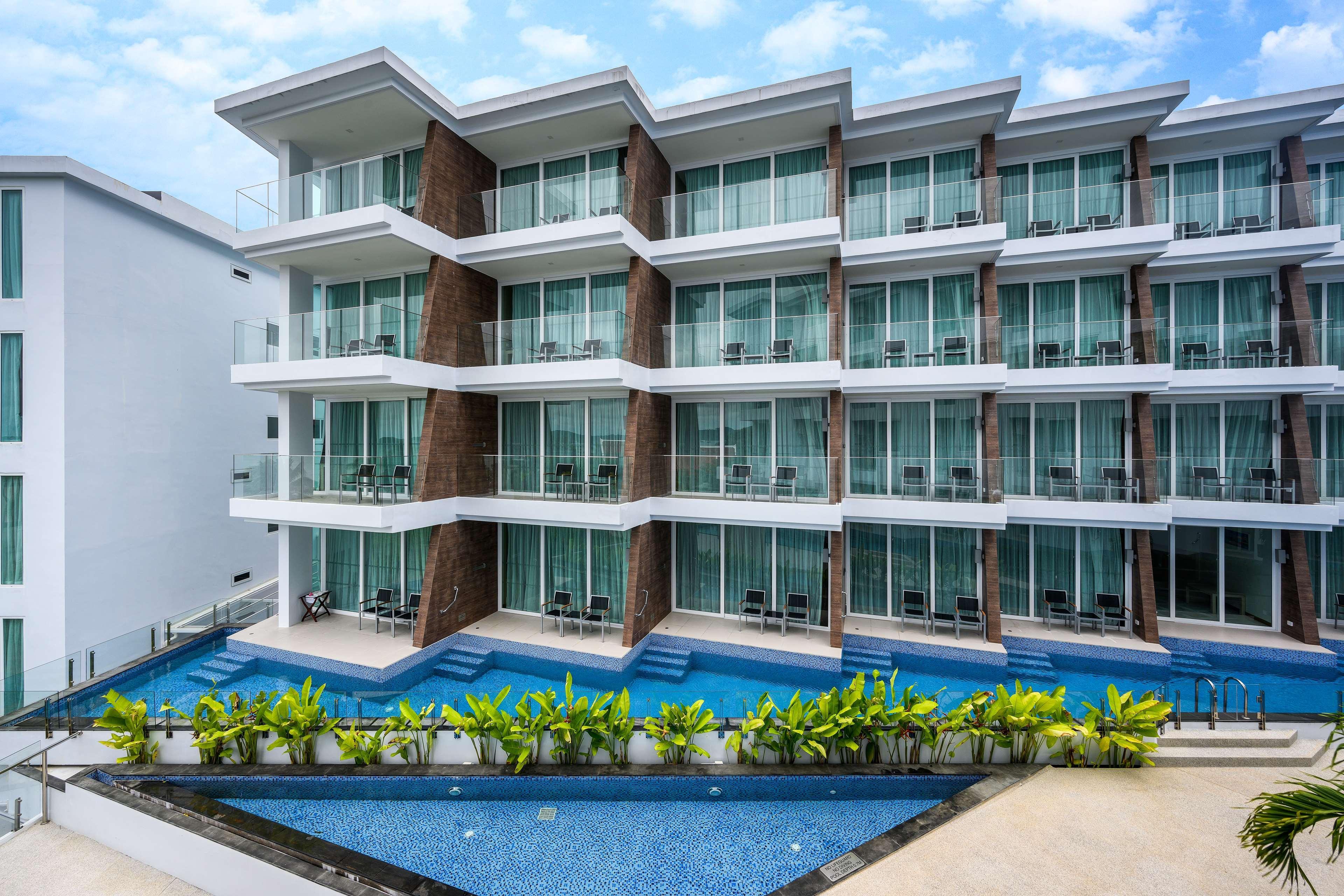 The Beachfront Hotel Phuket Rawai Eksteriør bilde