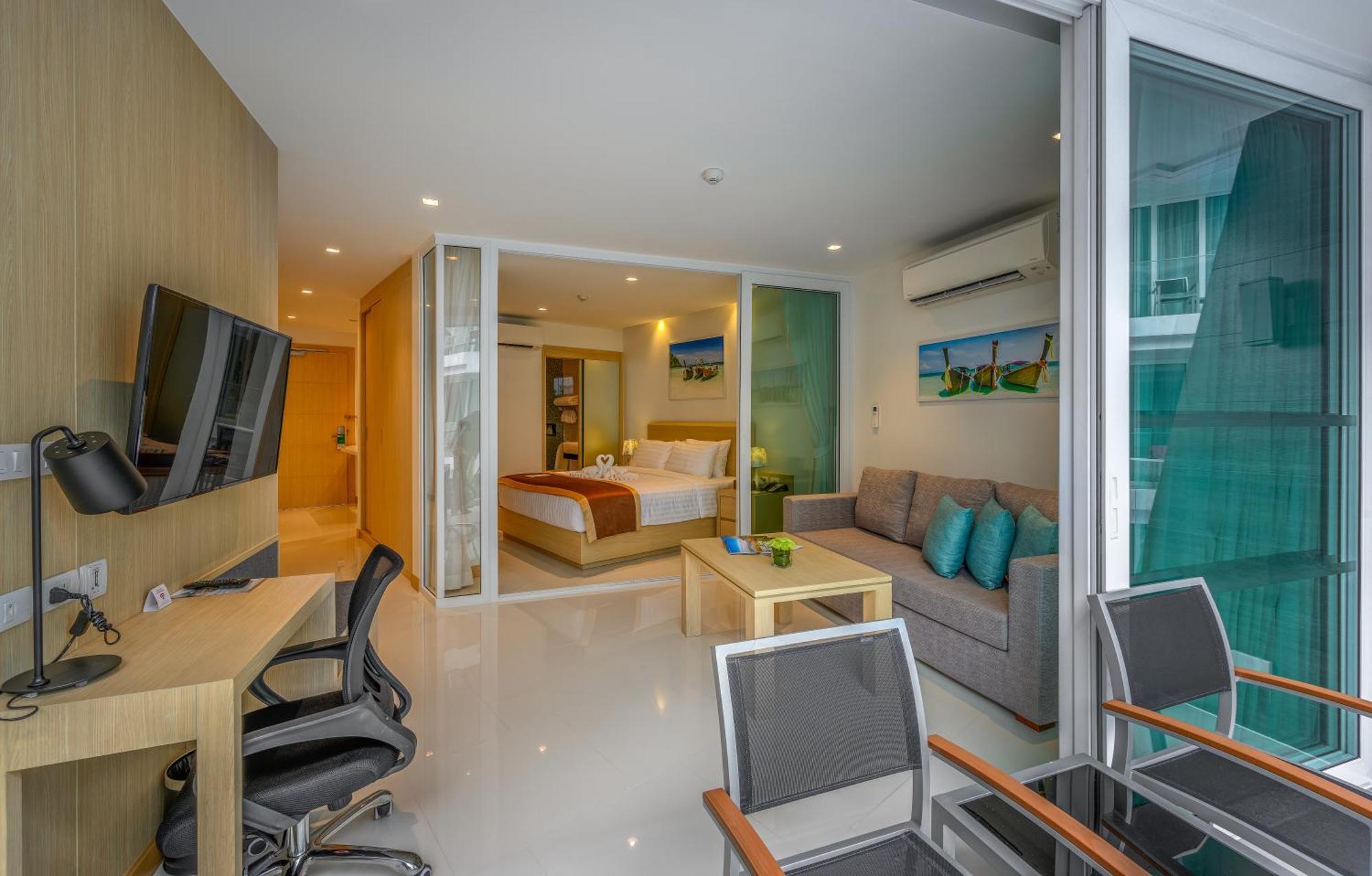 The Beachfront Hotel Phuket Rawai Eksteriør bilde